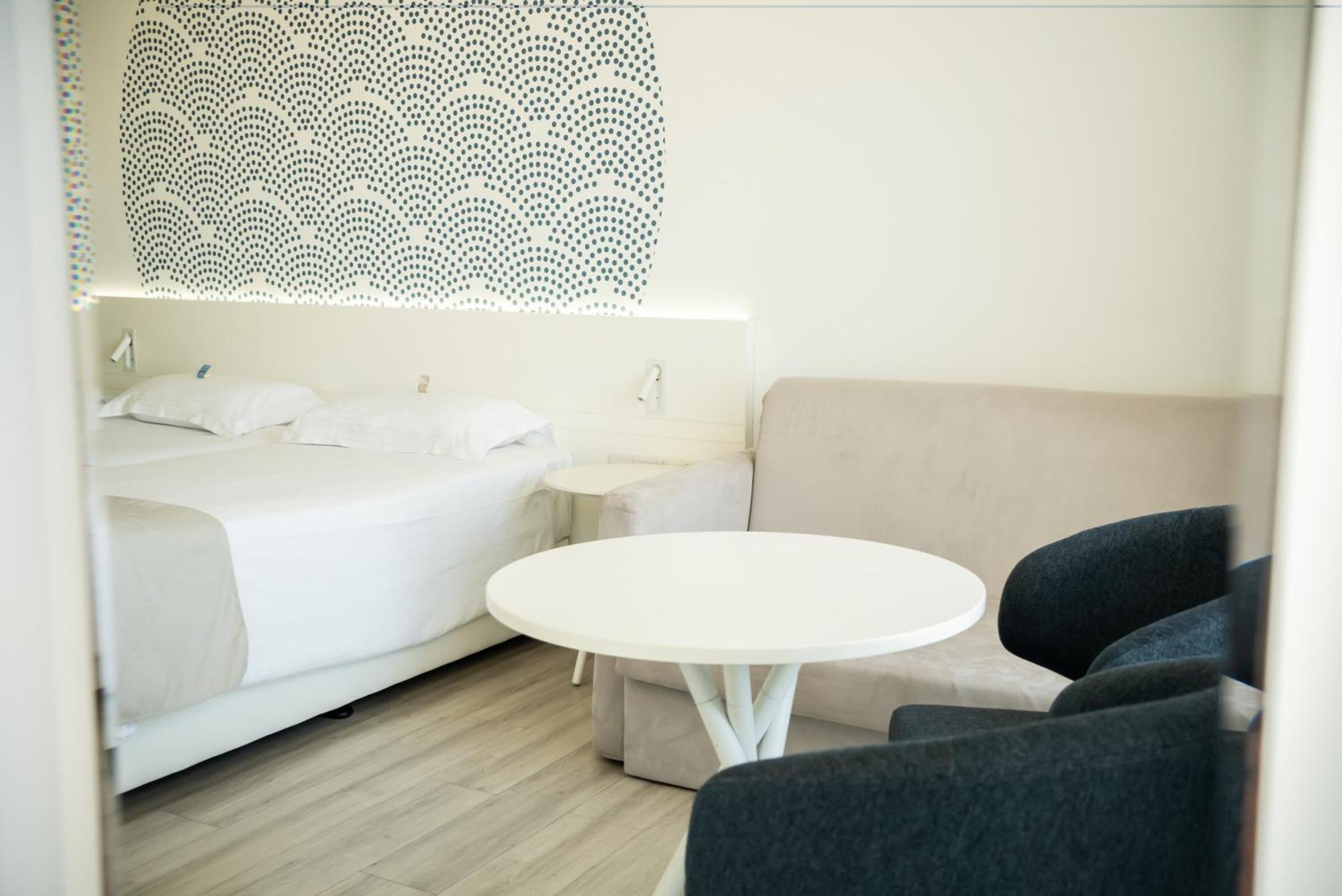 Margadina Hotel Ayia Napa Esterno foto