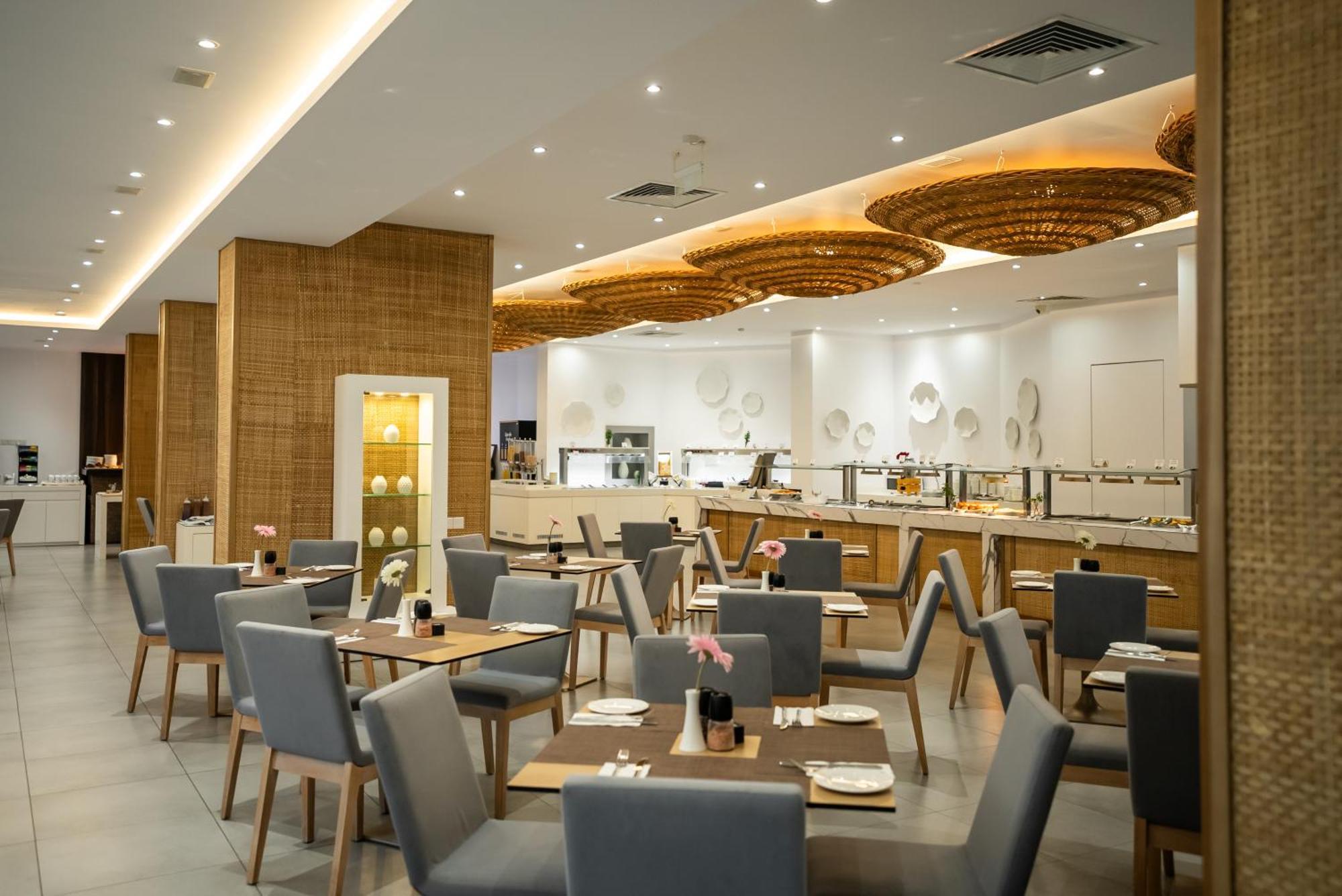 Margadina Hotel Ayia Napa Esterno foto